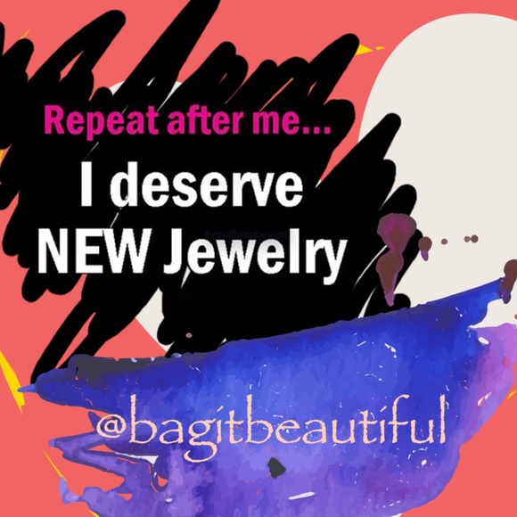 Meet your Posher, Hopelyn @BAGITBEAUTIFUL. - Picture 4 of 5